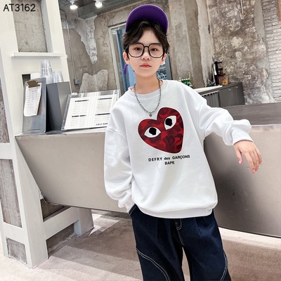 AT3162 ÁO NỈ TRÁI TIM BÉ TRAI