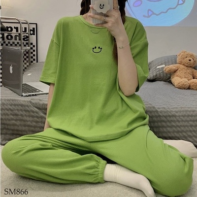 SM866  Bộ ngủ mặt cười nữ
