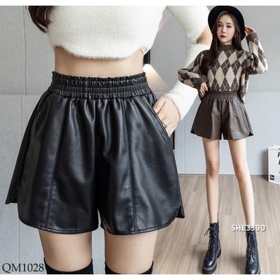 QM1028 Quần short da cho nữ 2023
