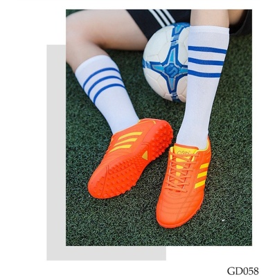 GD058 GIÀY ĐÁ BÓNG CHO BÉ VÀ BỐ MẸ