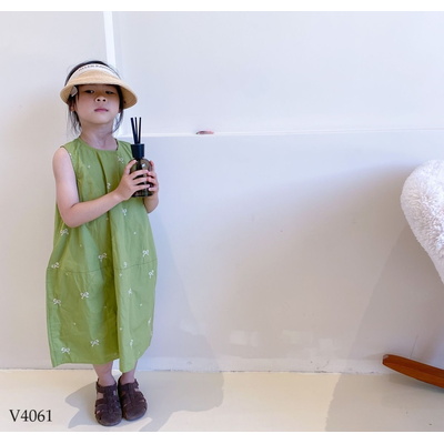 V4061 Váy sát nách họa tiết nơ xinh