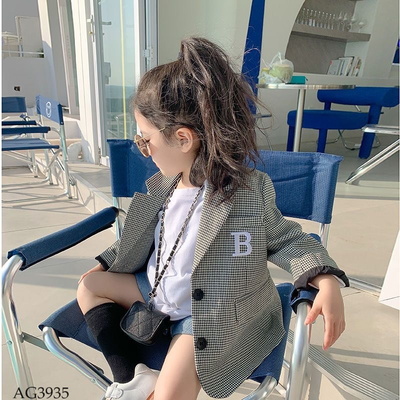 AG3935  ÁO VEST KẺ SỌC THÊU CHỮ B CHO BÉ GÁI