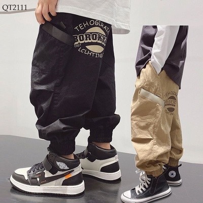QT2111 QUẦN KAKI GẤU BO IN CHỮ CÁ TÍNH CHO BÉ TRAI
