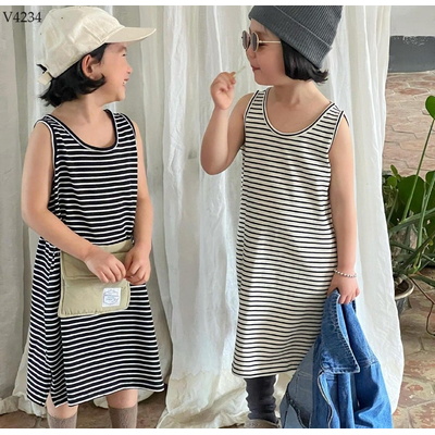 V4234 VÁY SUÔNG KẺ SÁT NÁCH CHO BÉ