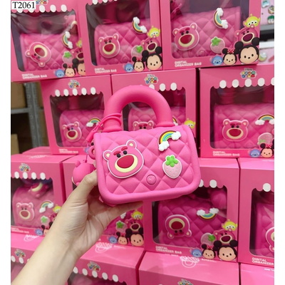 T2061 TÚI XÁCH GẤU DÂU CUTE