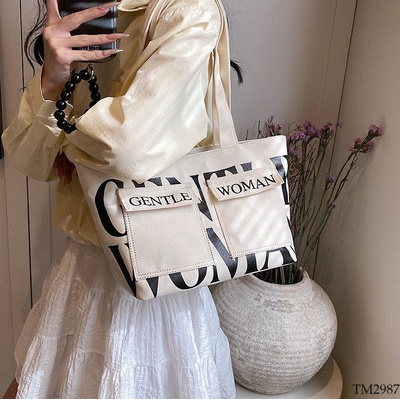TM2987 TÚI TOTE GENTLE WOMAN