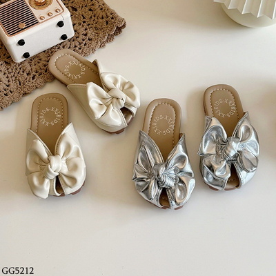 GG5212 SỤC NƠ BÉ GÁI