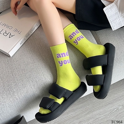 TC964 SET 4 ĐÔI TẤT CAO CỔ NỮ