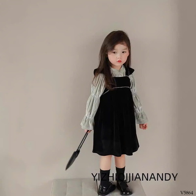 V5864 SET VÁY BÉ GÁI 2 CHI TIẾT