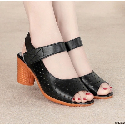 GM7262 SANDAL LỖ TRUNG NIÊN