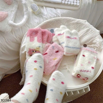 TC1384   SET 5 ĐÔI TẤT LÔNG HOẠT HÌNH NỮ