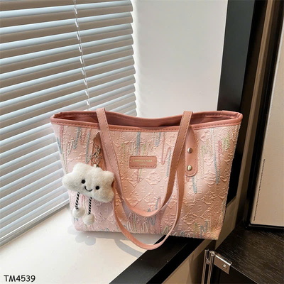 TM4539 TÚI TOTE DA KÈM MÓC KHÓA