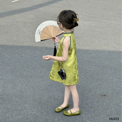 V6433 VÁY SƯỜN XÁM BÉ GÁI