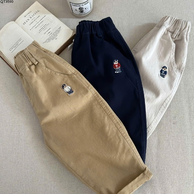 QT3590 QUẦN KAKI THÊU GẤU CHO BÉ