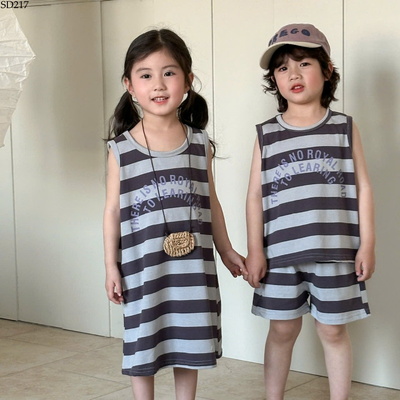 SD217 SET+VÁY KẺ COUPLE CHO BÉ