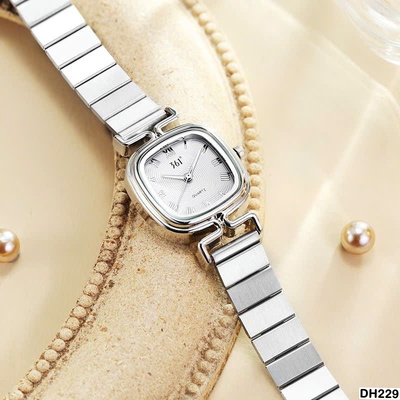 DH229 ĐỒNG HỒ ĐEO TAY CHO NỮ 361