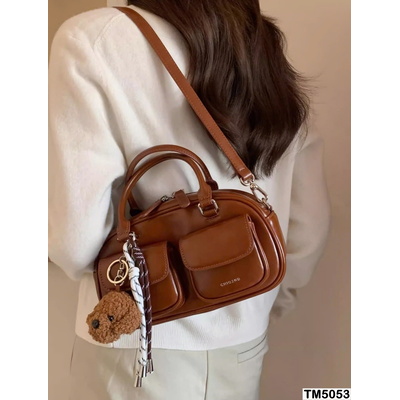 TM5053 TÚI XÁCH KÈM GẤU HÃNG CHIO2ND