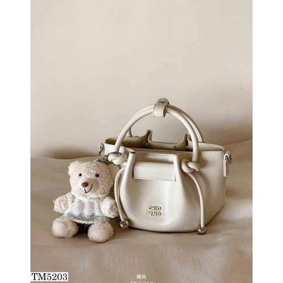 TM5203  TÚI GẤU ĐEO CHÉO NHÀ Chio2nd