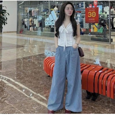AM11688 Áo CỔ V CHO NỮ HÃNG W.G.W.E