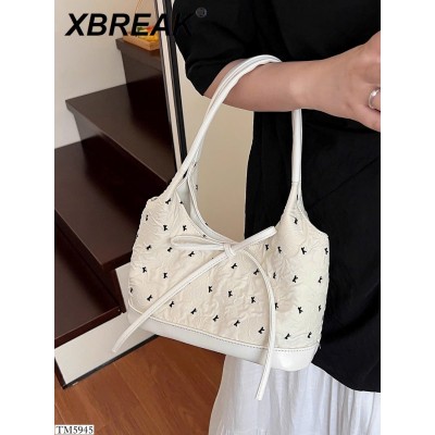 TM5945 TÚI KẸP NÁCH ĐÍNH NƠ