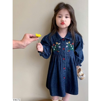 V8172 VÁY JEAN THÊU HOA BG