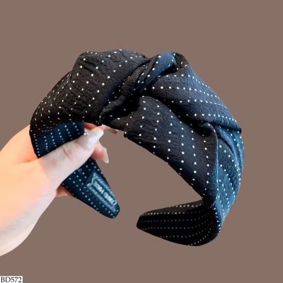 BD572 BĂNG ĐÔ CHẤM BI