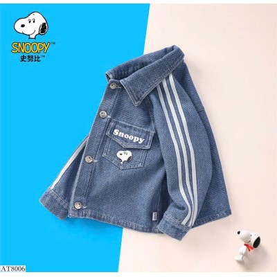 AT8006 ÁO KHOÁC JEANS SNOOPY