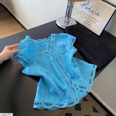 AM12937 ÁO SƠ MI HOA DẬP LỖ