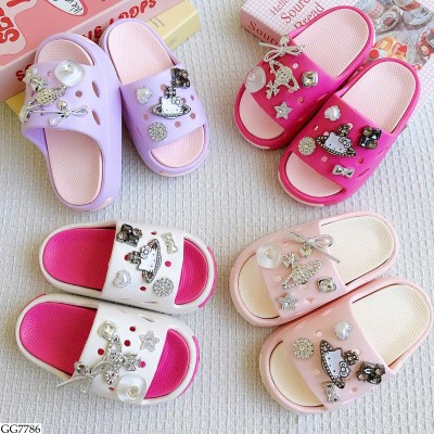 GG7786 DÉP EVA ĐẾ MỀM ĐÍNH CHARM BG