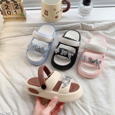 GG7822 DÉP LÊ 2 QUAI ĐÍNH CHARM BG