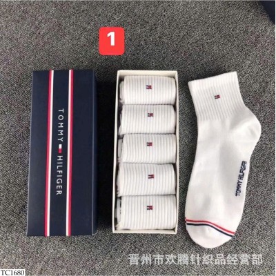 TC1680 HỘP 5 ĐÔI TẤT TOMMY CHO NAM
