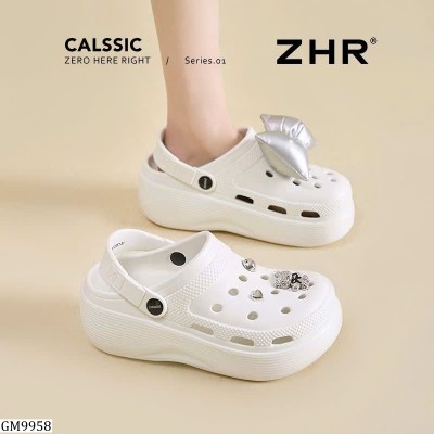 GM9958 SỤC CROCS KÈM CHARM ZHR