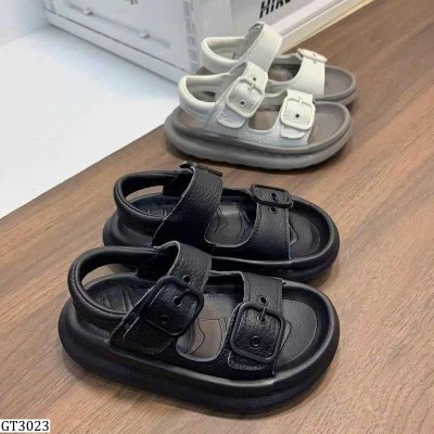 GT3023 SANDAL BÉ TRAI