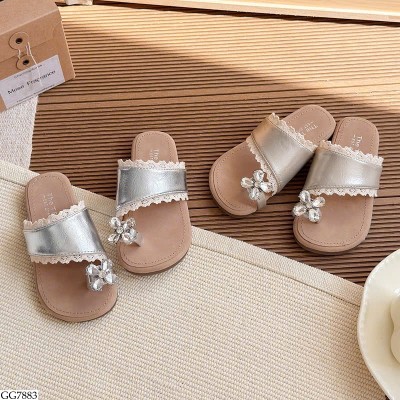 GG7883 DÉP XỎ NGÓN PHỐI REN BG