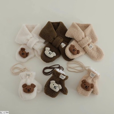 K1159 BỘ KHĂN VÀ GĂNG TAY GẤU CHO BÉ