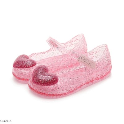 GG7918  GIÀY BUP BÊ NHỰA HỒNG ĐÍNH TRÁI TIM CHO BÉ