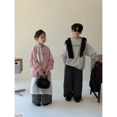 S2298 SET ÁO NỈ CHỮ MIX QUẦN KẺ KUMAI.KIDS