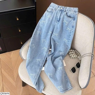 QM4694 QUẦN JEAN SUÔNG HỌA TIẾT NƠ