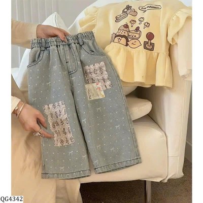QG4342 QUẦN JEAN SUÔNG CHẤM BI BG