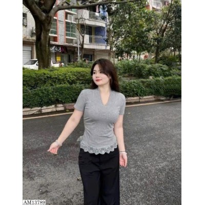 AM13789  ÁO THUN MIX REN ÔM BODY CỔ V