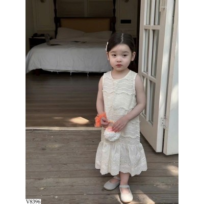 V8396 VÁY SÁT NÁCH THÊU HOA RỖNG BG