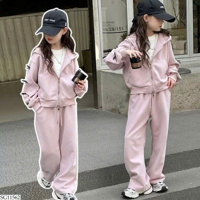 SG11562 SET THỂ THAO BÉ GÁI