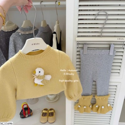 SG11696 SET ÁO LEN VỊT MIX QUẦN LEGGING BG