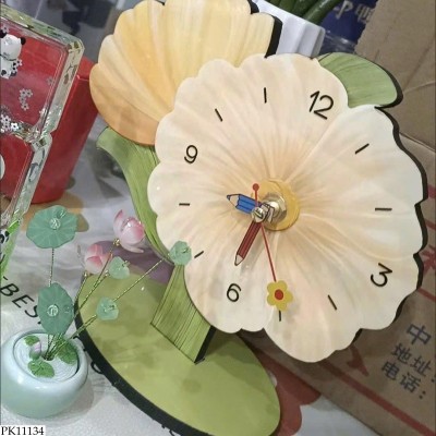 PK11134 ĐỒNG HỒ ĐỂ BÀN HÌNH HOA