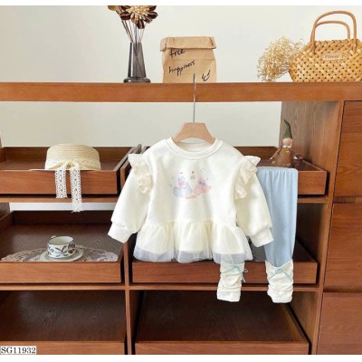 SG11932  SET ÁO HỌA TIẾT REN TAY BÈO PHỐI QUẦN LEGGING CHO BÉ