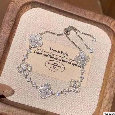 PK11296 VÒNG CỎ 4 LÁ BLING