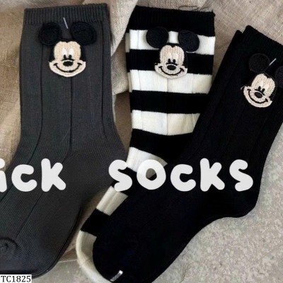 TC1825  SET 3 ĐÔI TẤT KẺ MICKEY