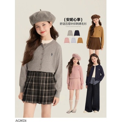 AG8024 ÁO LEN CỔ TRÒN THÊU NGỰA AMYBABY
