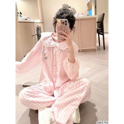 SM3743 BỘ PIJAMA KẺ CARO HELLO KITTY NỮ