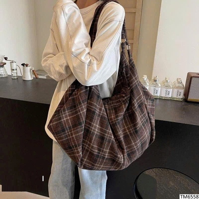 TM6558 TÚI ĐEO CHÉO CARO SIZE LỚN